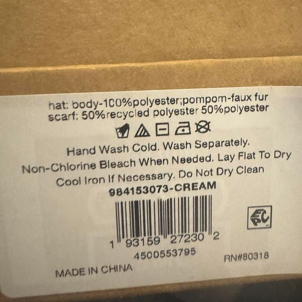 Lucky Brand Ladies Hat and Scarf Gift Set Cream winter holiday - Picture 2 of 4